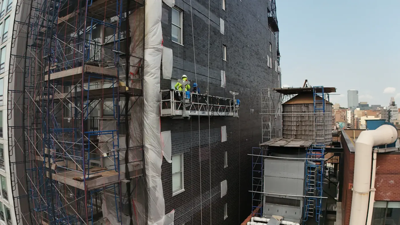 Suspended scaffolding